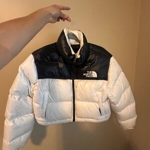The North Face Two-Tone Puffer Jacket Cropped